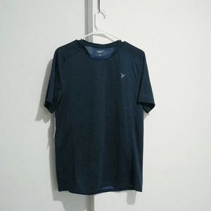 Old Navy active t shirt